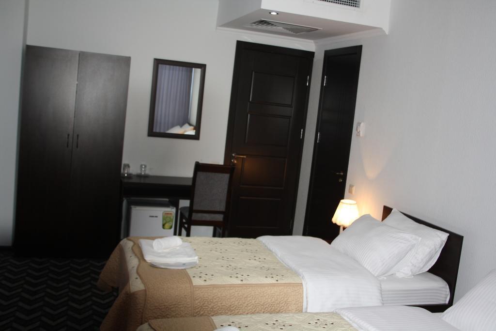 Royal Georgia Hotell Tbilisi Exteriör bild