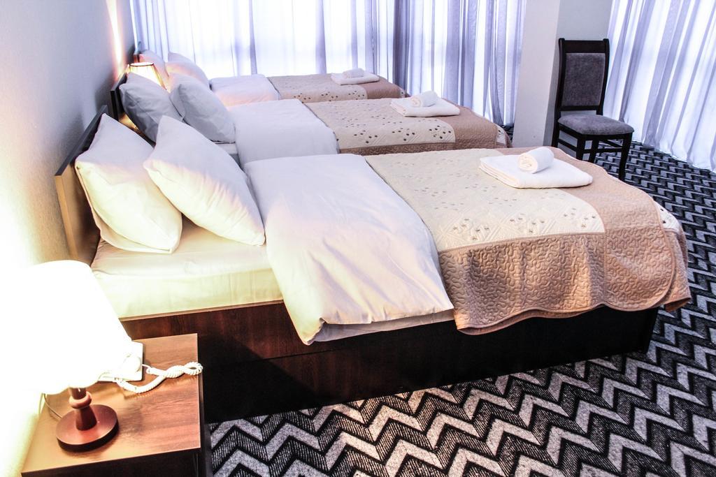 Royal Georgia Hotell Tbilisi Exteriör bild