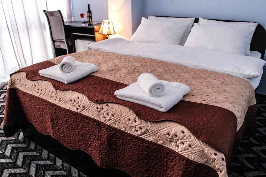Royal Georgia Hotell Tbilisi Rum bild
