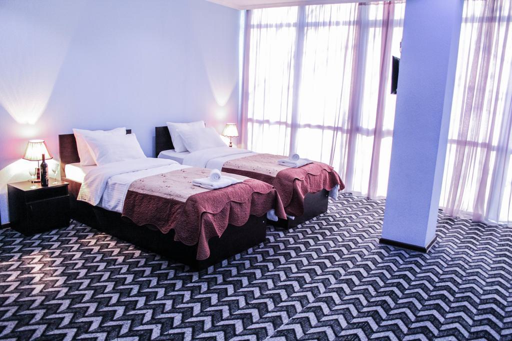 Royal Georgia Hotell Tbilisi Rum bild