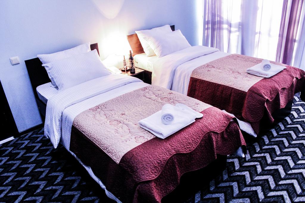 Royal Georgia Hotell Tbilisi Rum bild