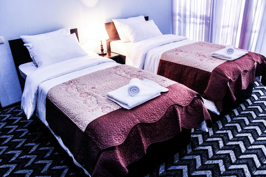 Royal Georgia Hotell Tbilisi Rum bild