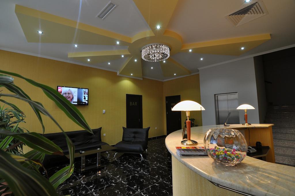 Royal Georgia Hotell Tbilisi Exteriör bild