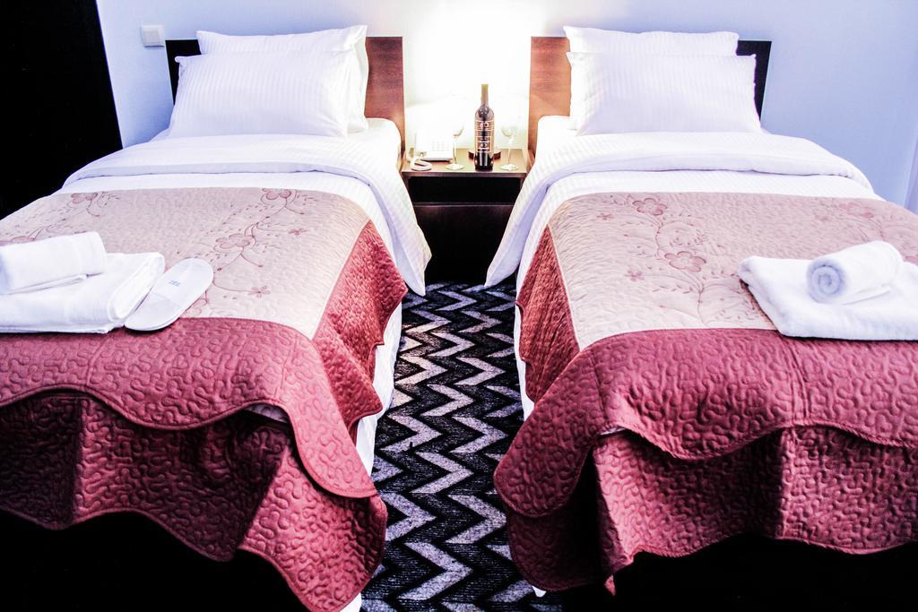 Royal Georgia Hotell Tbilisi Exteriör bild