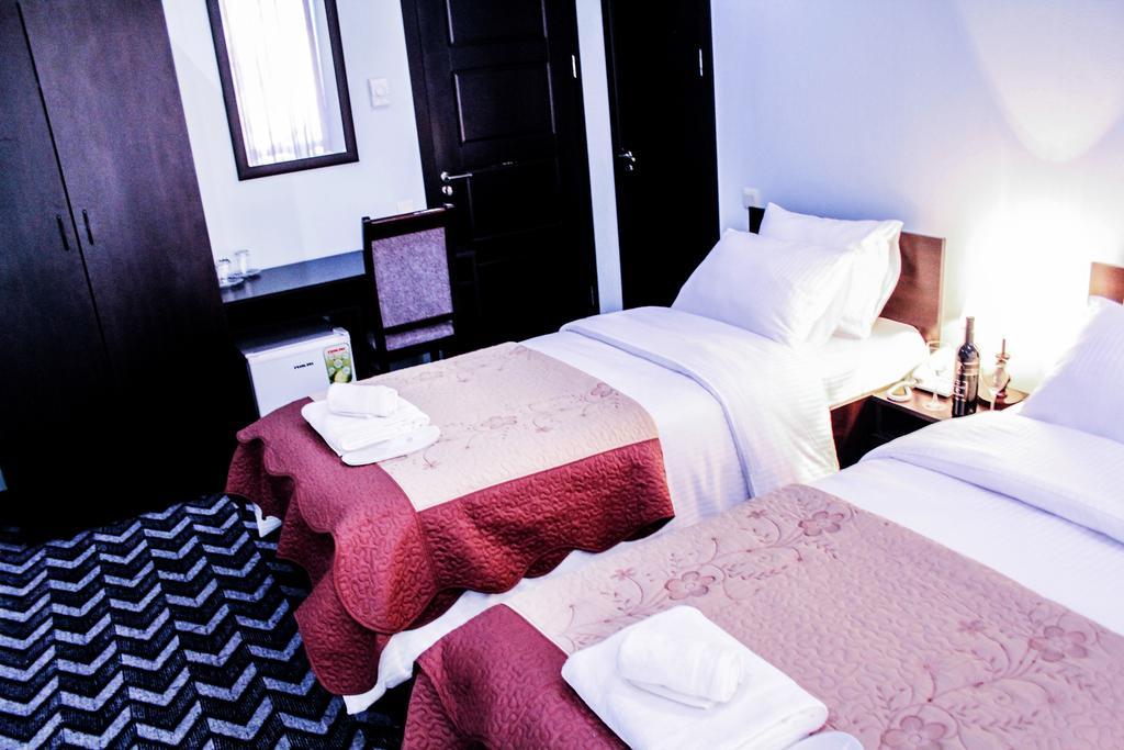 Royal Georgia Hotell Tbilisi Exteriör bild